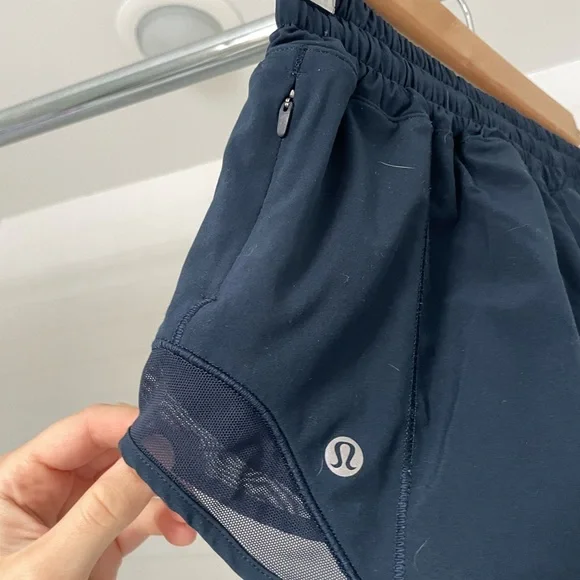 Lulu shorts - Picture 2 of 4